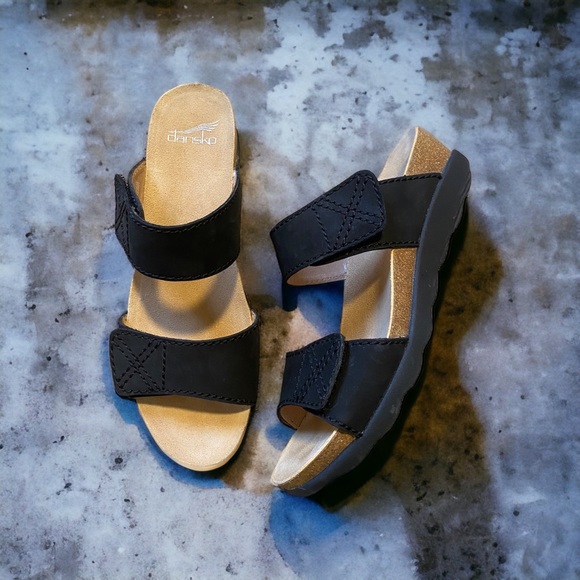 Dansko Shoes - NWOT Dansko Maddy wedge sandals black tan